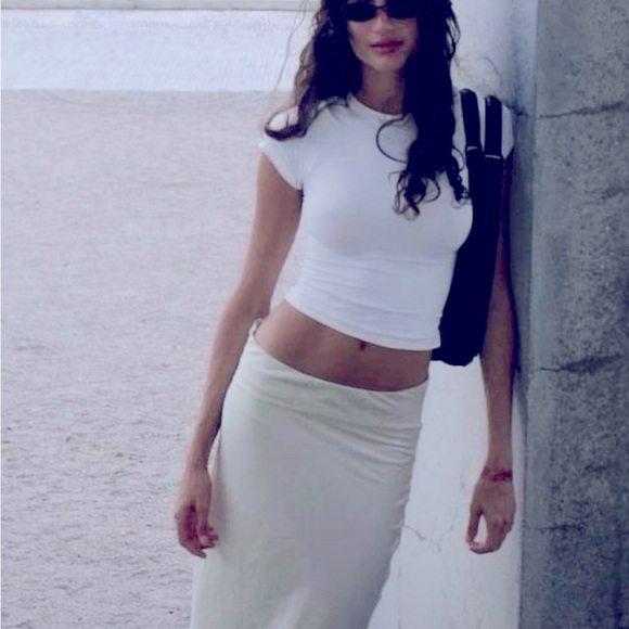 Zara Tops - Zara white ribbed top.